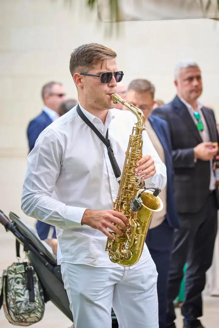 Benito González - Saxofonista en boda